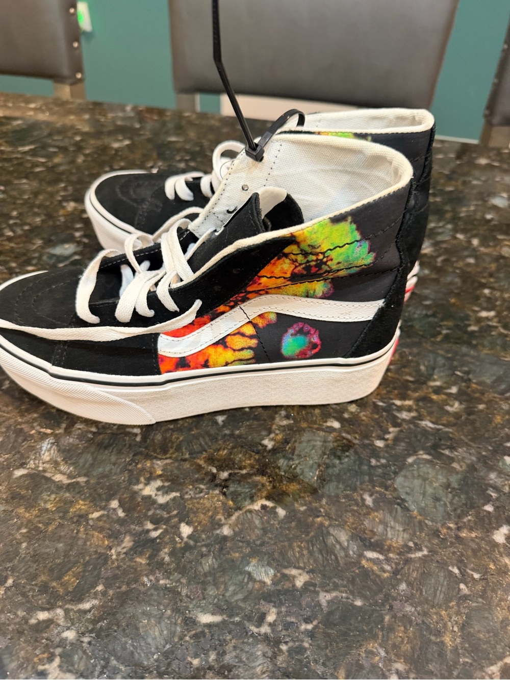 Vans women’s High-Top Sneakers with Side Flame Accent so cute!!!  Like new